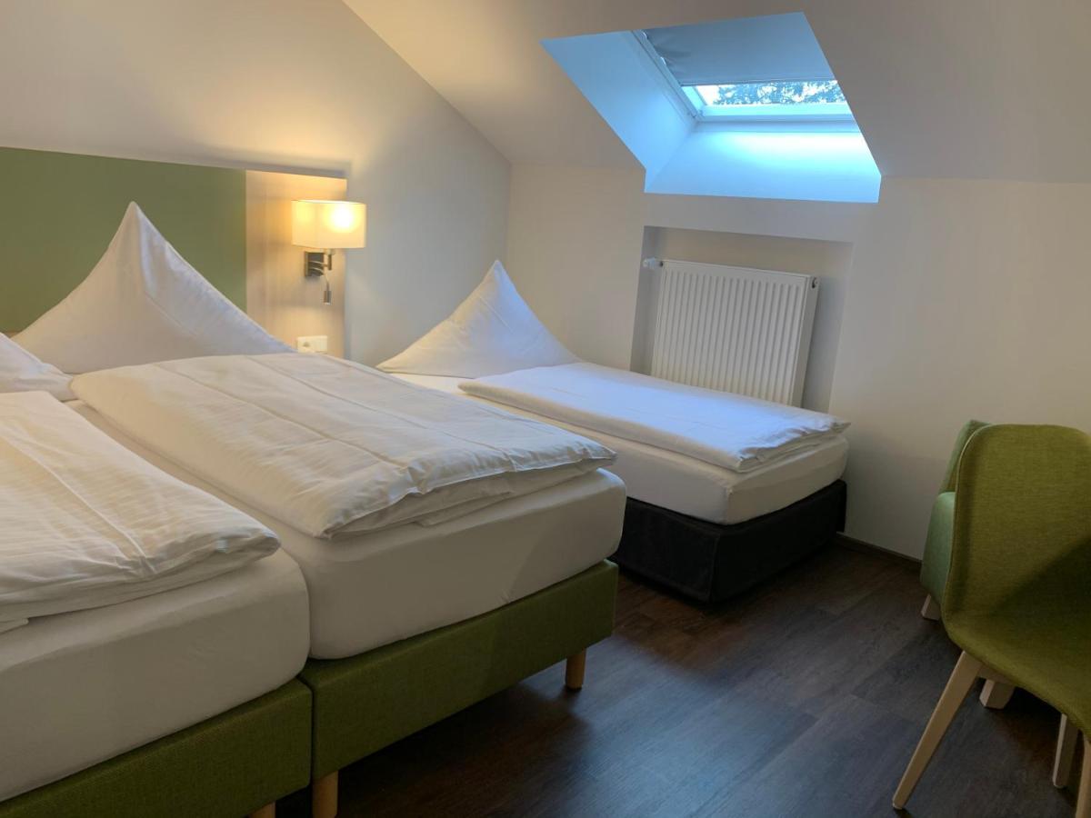 Marias - 3* Garching bei München